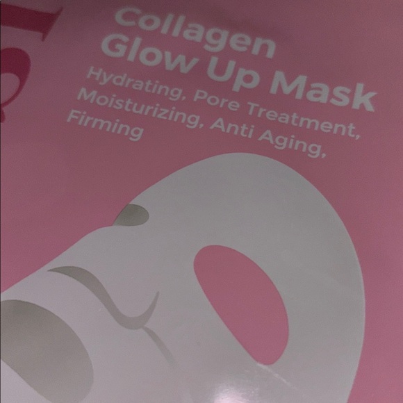 Two Quasi Collagen Glow Masks price firm $20 or one mask FREE w/  $75 purchase - Picture 2 of 9